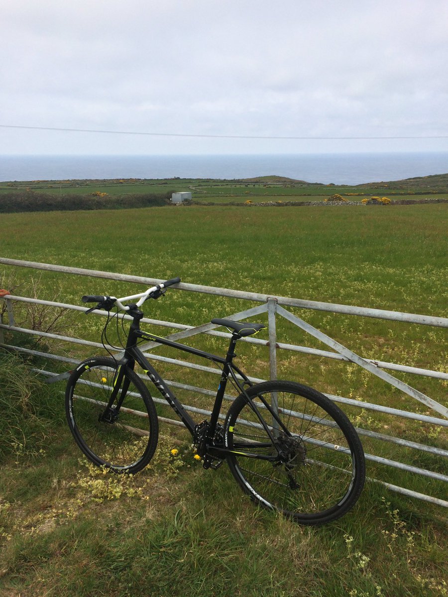 bathtorome's tweet photo. Lovely day for a ride so I checked out a new route @GiantDocklands @AwolInfo. 25km clocked up so getting closer to my km goal! #bathtorome https://t.co/UK56WWiLXK