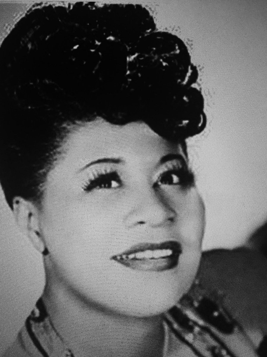 Karynne_Summars's tweet photo. Happy 100th Birthday in heaven Ella Fitzgerald, Queen of Jazz. Gone but never forgotten. #EllaFitzgerald100 #Jazz #FirstLadyOfJazz #music https://t.co/68clIV3eKE
