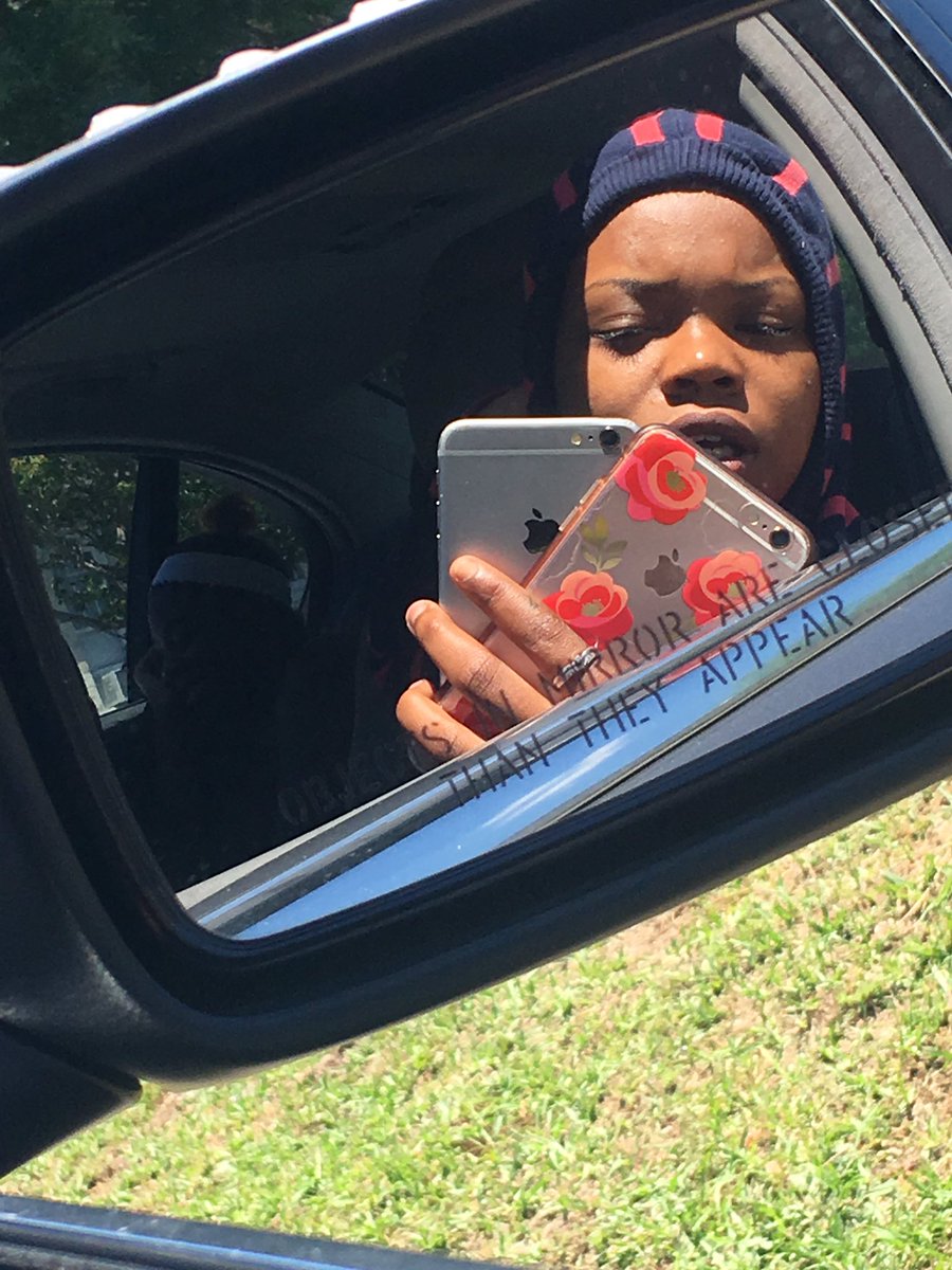 shaterahbrown's tweet photo. It's hot outside 😎 https://t.co/f7UAoEnWNK