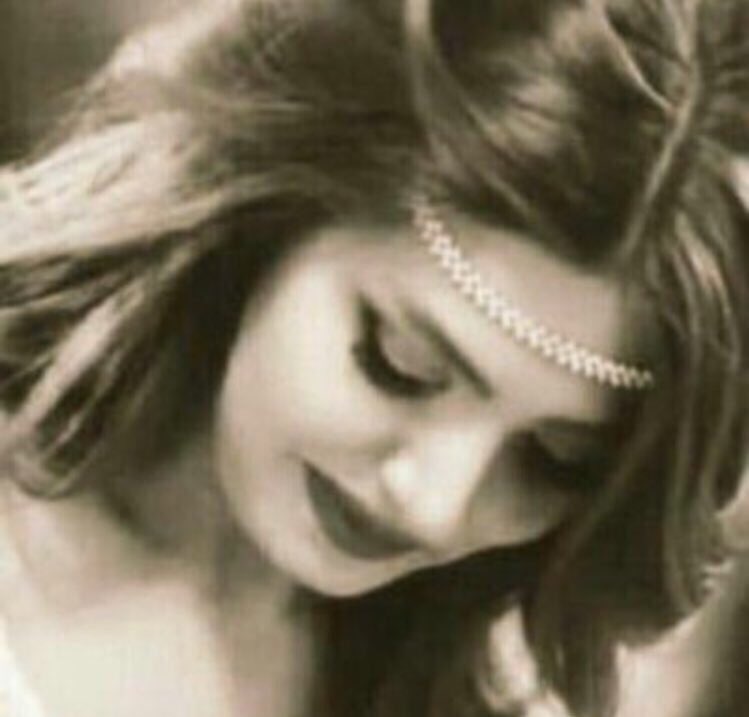 مسـاءي أنـت والإسـم يگفـي عـن التعبيـر
يـا بعـد حـي المسـاء ، ويـا بعـد حـي أنـا♡