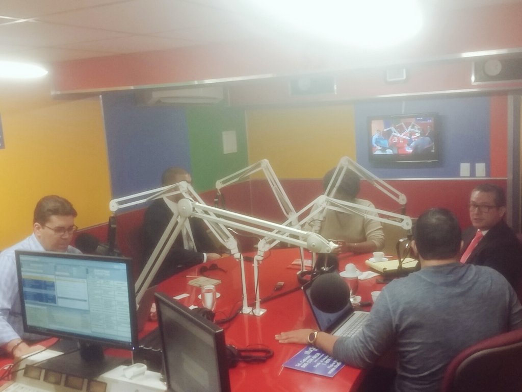 ViryiBaldera's tweet photo. El Gerente General de #Cirecom Ing. Cesár Duque conversa en @almuerzonegocio sobre las certificaciones @joseluisraveloc #RafaelFernandez https://t.co/DANl5vwgwH