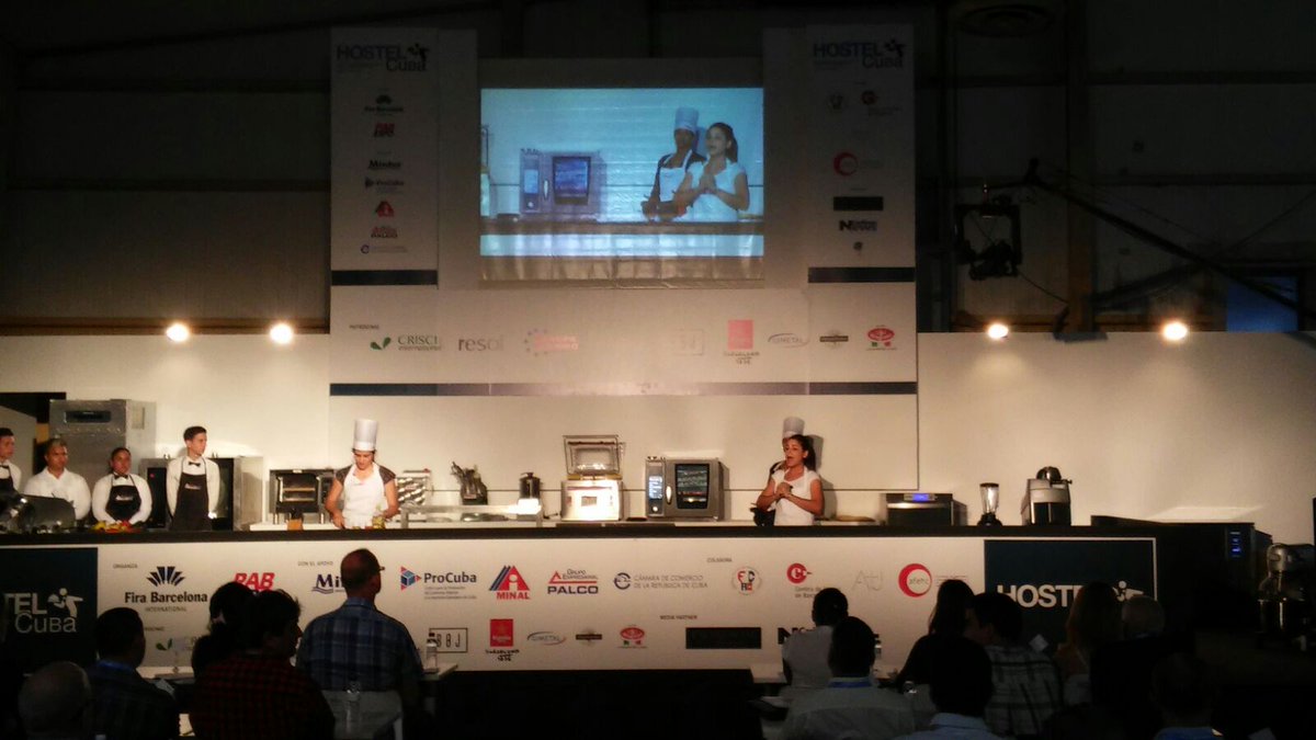 Este año organizamos el primer #Showcooking de #HOSTELCUBA2017 Los mejores chefs presentarán sus creaciones, comida #cubana e #internacional