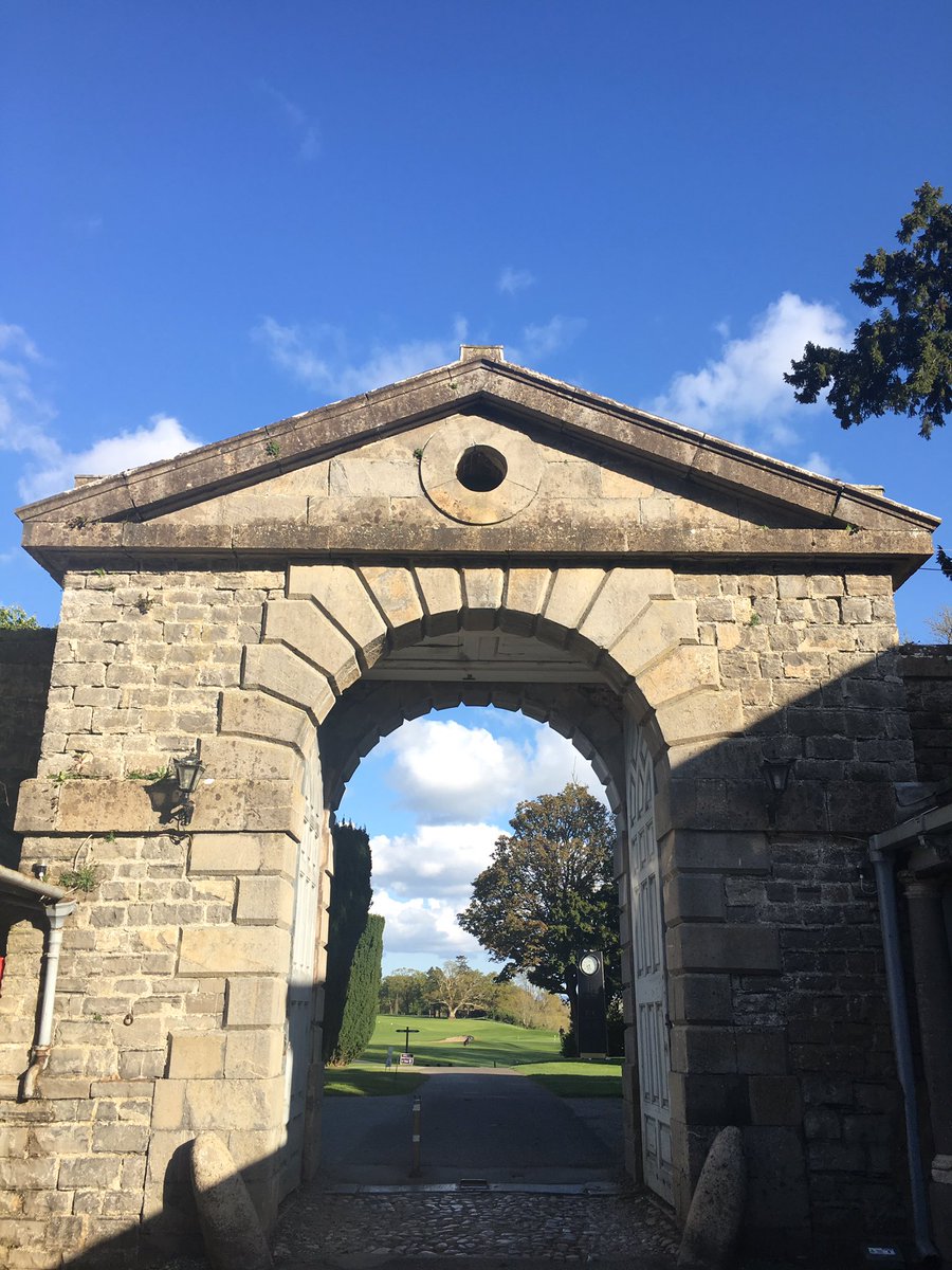 eannahassett's tweet photo. Beautiful evening here @CartonHouse #CartonLife #HotelLife https://t.co/SSEcFTOk6a