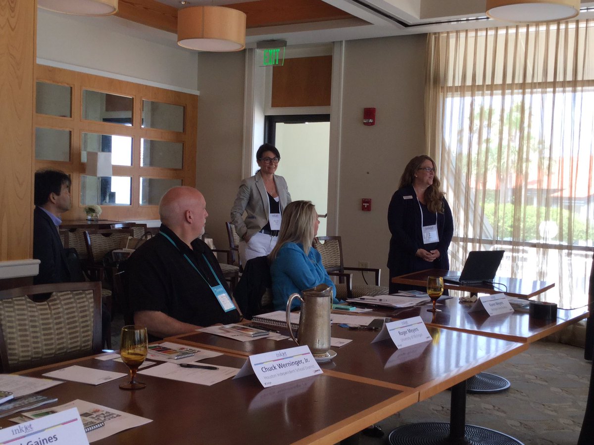 IP_Impressions's tweet image. @PaperVue Tina Moylan of Mitsubishi Imaging telling Church of Scientology&apos;s inkjet story at #inkjetsummit