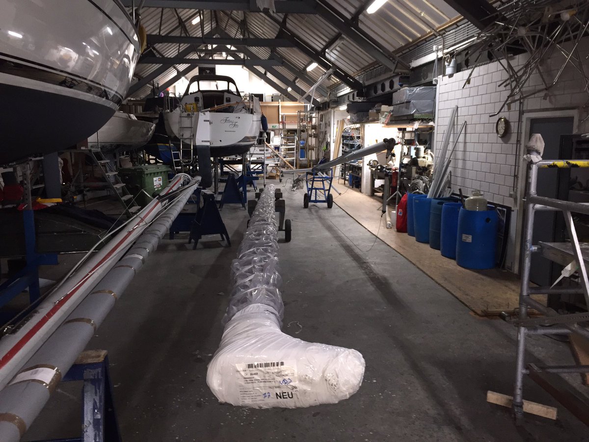 ned7473's tweet photo. Klusje voor de komende dagen: het nieuwe Sparcraft mastprofiel completeren tot complete J/109-mast https://t.co/yQTMBcOqfV