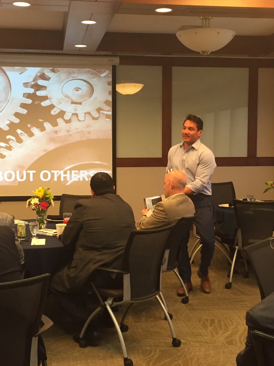 ColumbusBar's tweet photo. Big thanks to @DanNegroni for speaking on #NextGen today! Check out his #MillennialTips in the tweets below. https://t.co/ou87u5UraP