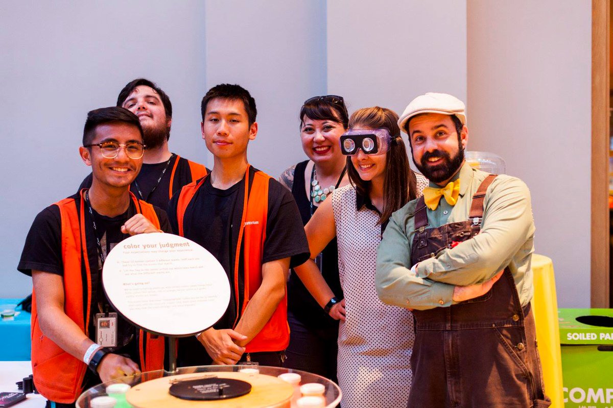 explo_lab's tweet photo. Thank you to everyone who joined us for A Toast to Science last week, and thank you to @CUESA for having us! What a fun night! https://t.co/45OzhJWOnt