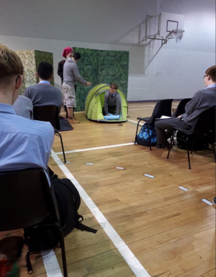 ArdscoilRisLimk's tweet photo. 3rd Year German students enjoying an Onatti Productions play "Auf dem Camping Platz" today. #PlurE @e_plur , @OnattiProdsLtd https://t.co/eWn1cHjOKw