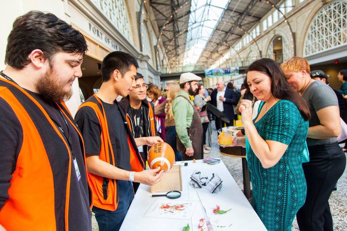 explo_lab's tweet photo. Thank you to everyone who joined us for A Toast to Science last week, and thank you to @CUESA for having us! What a fun night! https://t.co/45OzhJWOnt