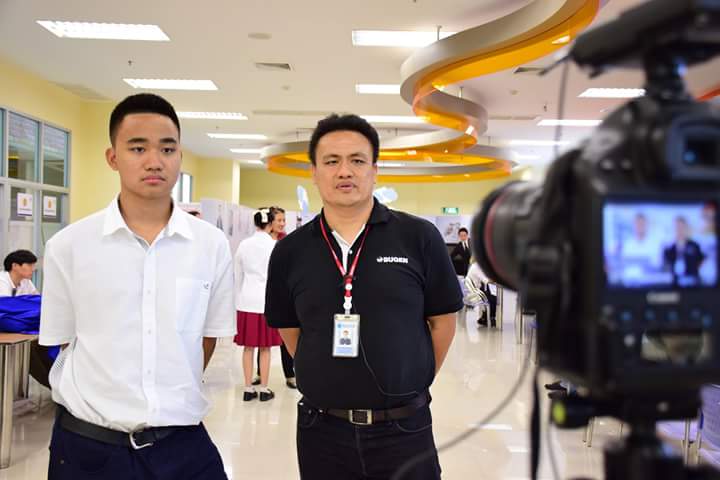 tthanomnua's tweet photo. วันลงทะเบียนเรียน .. วันเริ่มต้น... ซินะ .. !
#KMIDS #KMITL #พี่ใบไผ่ https://t.co/sYKLCwYRqJ