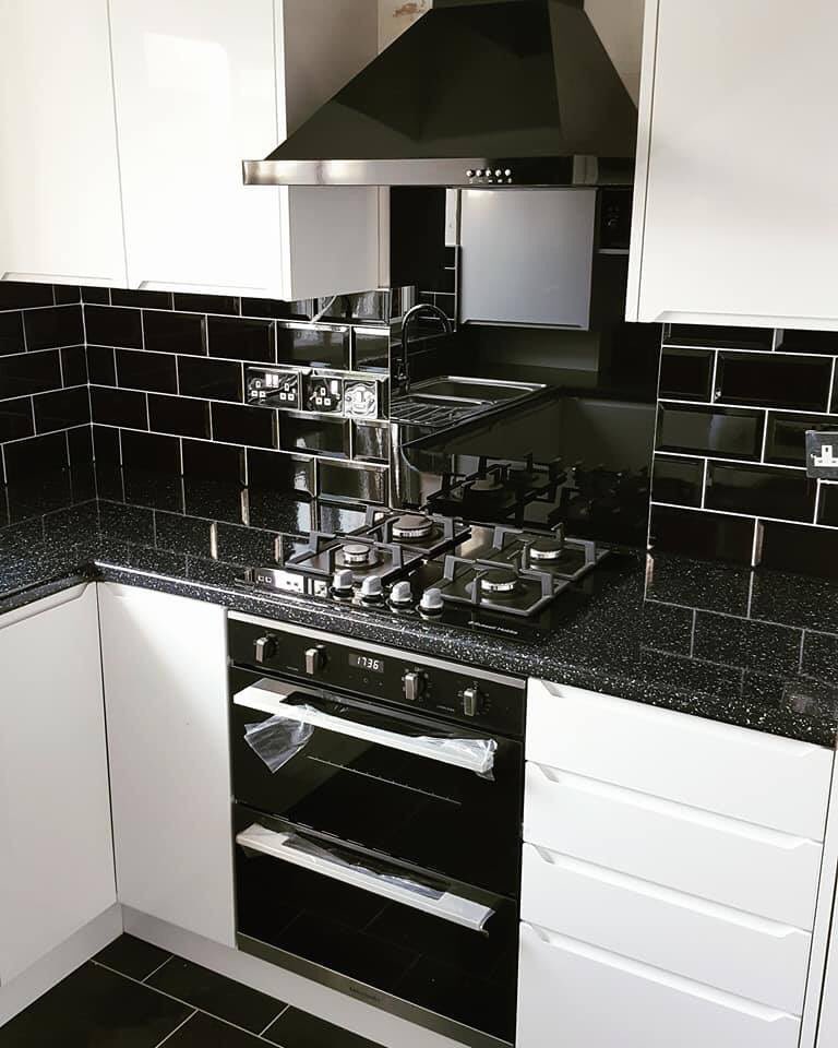 M2m Interiors On Twitter M2m White Gloss Vinyl Wrapped Kitchen