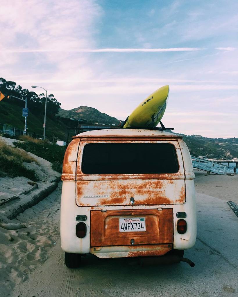 WeAreWaterproof's tweet photo. Surfer vibes in #Malibu. 🏄🏾🤙🏾 https://t.co/WlC6Hyo8pe https://t.co/lHMzUJN31D