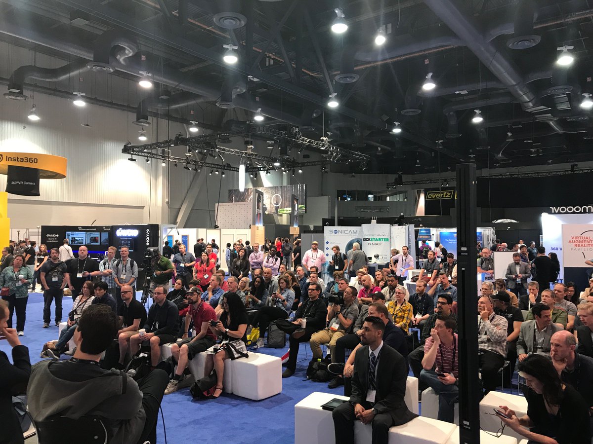 HeatherJHale's tweet photo. Talk about an engaged #NAB audience! Come join us! #StoryTechIM #NorthHall @Caitlin_Burns @kevintsukii @SarahMidMO @AustinMace @JasonFarkas https://t.co/TwRmvzZtBV
