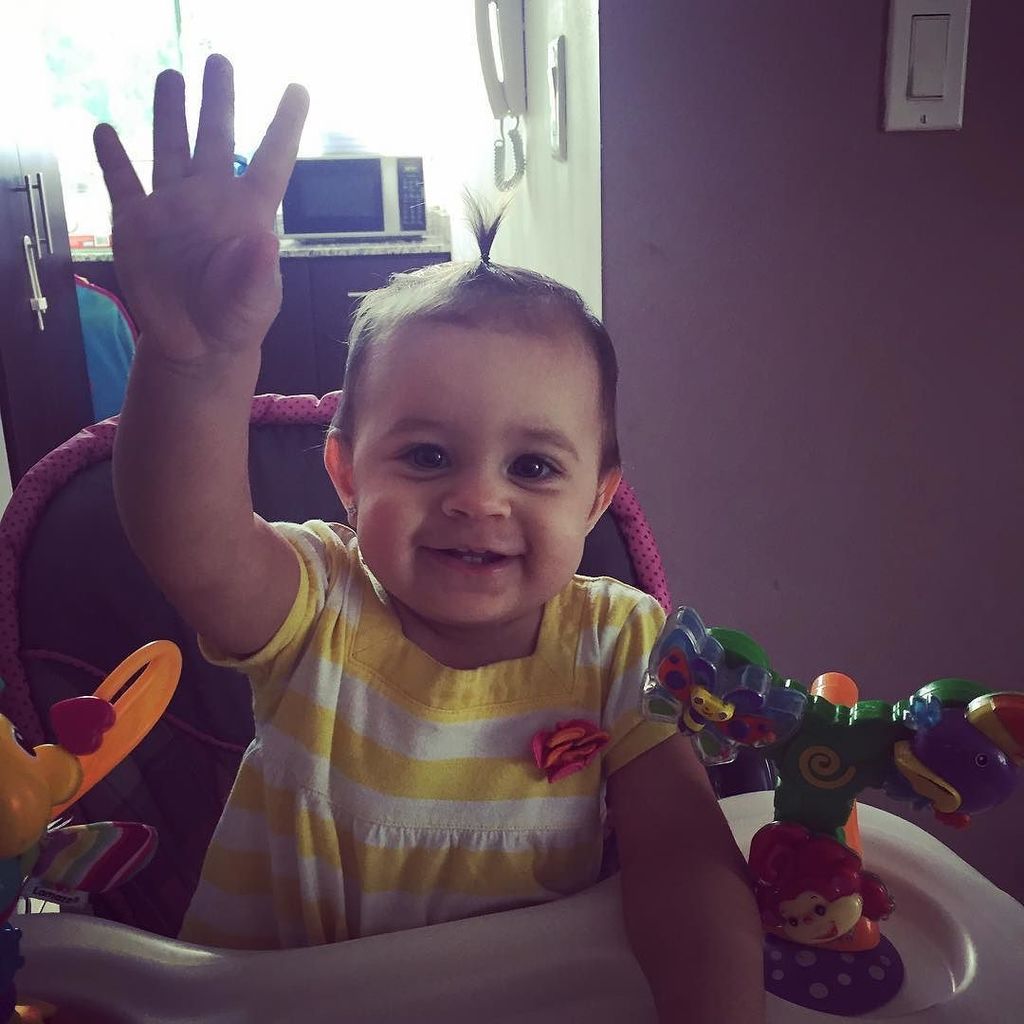 meavitali's tweet photo. Quien es el bomboncito más lindo de papa????
#bombom #catirita #hijahermosa #principessamenor @vbricenoq @vitali.teresa19 https://t.co/OXAXga3KFd