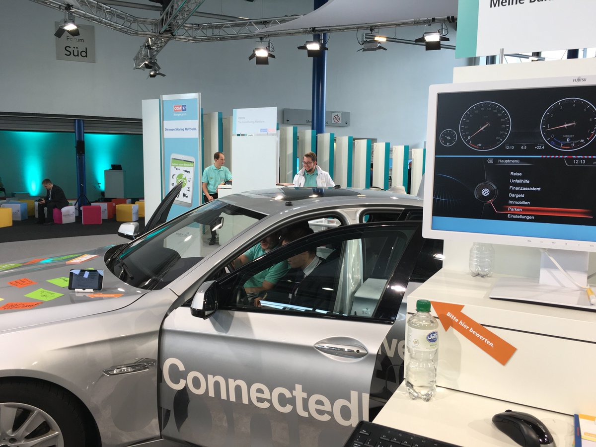 twzimmer's tweet photo. #fiduciagad Banking on the Road. Meine Bank fährt mit. Gigantische Resonanz auf unser Messeexponat #COM17 https://t.co/aun2833DYK