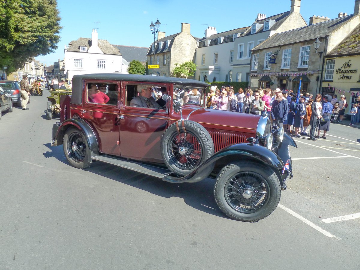 #Winchcombe #Cotswolds Visitors and locals alike loved the 1940s' event last weekend.