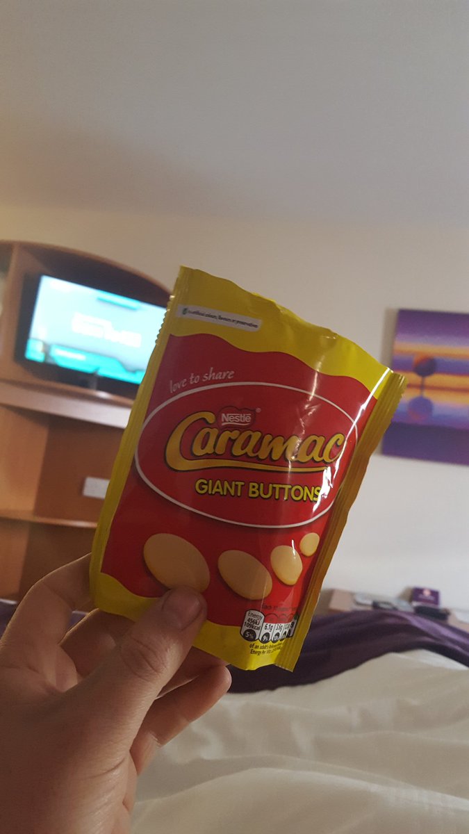 chrislinham's tweet photo. @ChrisMoyles good recommendation 😉 and you're right, definitely can't finish the bag in one go! https://t.co/k88RxeEWYD