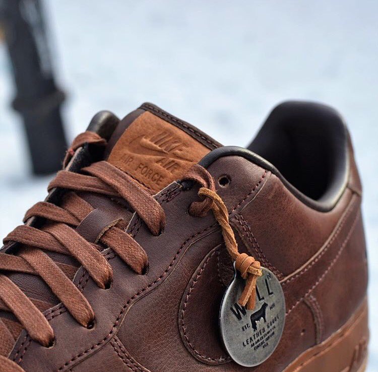 KatlegoMac's tweet photo. @NIKEiD x @WILLLeather #BringBackTheCollabo #ShareYourWill #NIKEid #myNikeid 🐂🐂🐂 https://t.co/4t5Ocuvu2d