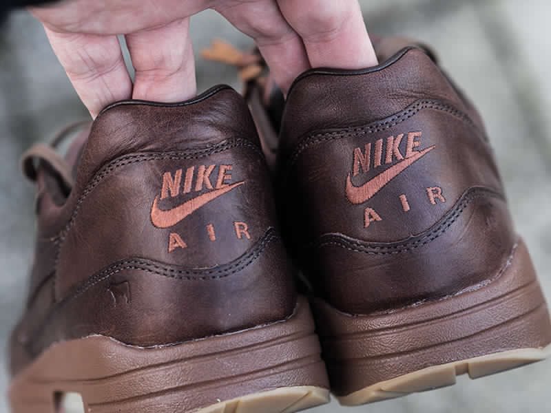 KatlegoMac's tweet photo. @NIKEiD x @WILLLeather #BringBackTheCollabo #ShareYourWill #NIKEid #myNikeid 🐂🐂🐂 https://t.co/4t5Ocuvu2d