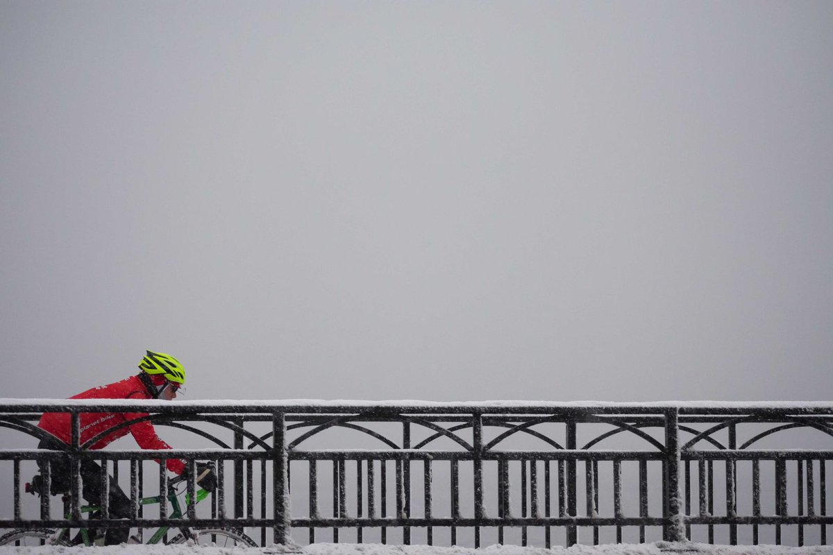 How to layer your clothing and stay warm in winter (with gear recommendations) bit.ly/2ogA0RG