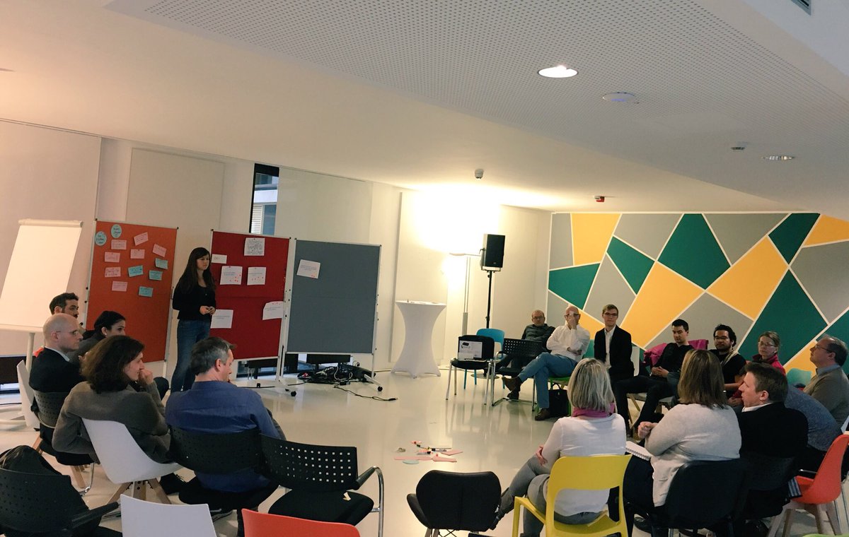 startzero_ffm's tweet photo. Heute @cowork_play: 1. meetup 'Nebenberuflich Gründen: Best Practices' #Frankfurt #bighellocwp #rheinmainrocks https://t.co/eiMFISYvjA