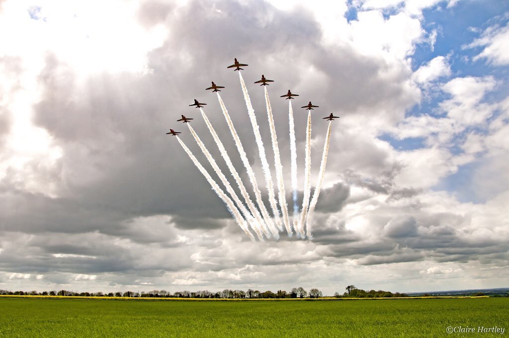 pilotmontyuk's tweet photo. Some great images from our training sortie today @ravagephoto @leecalvin917 @CHartleyPhotos @rafredarrows https://t.co/WAw5xBav6X
