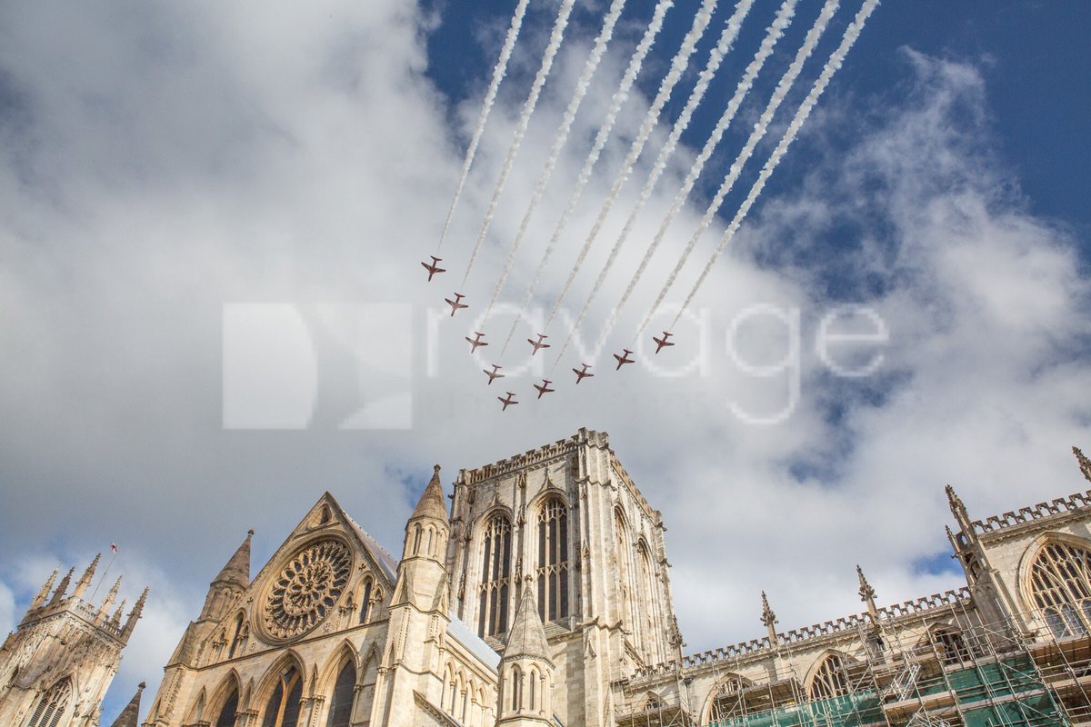 pilotmontyuk's tweet photo. Some great images from our training sortie today @ravagephoto @leecalvin917 @CHartleyPhotos @rafredarrows https://t.co/WAw5xBav6X