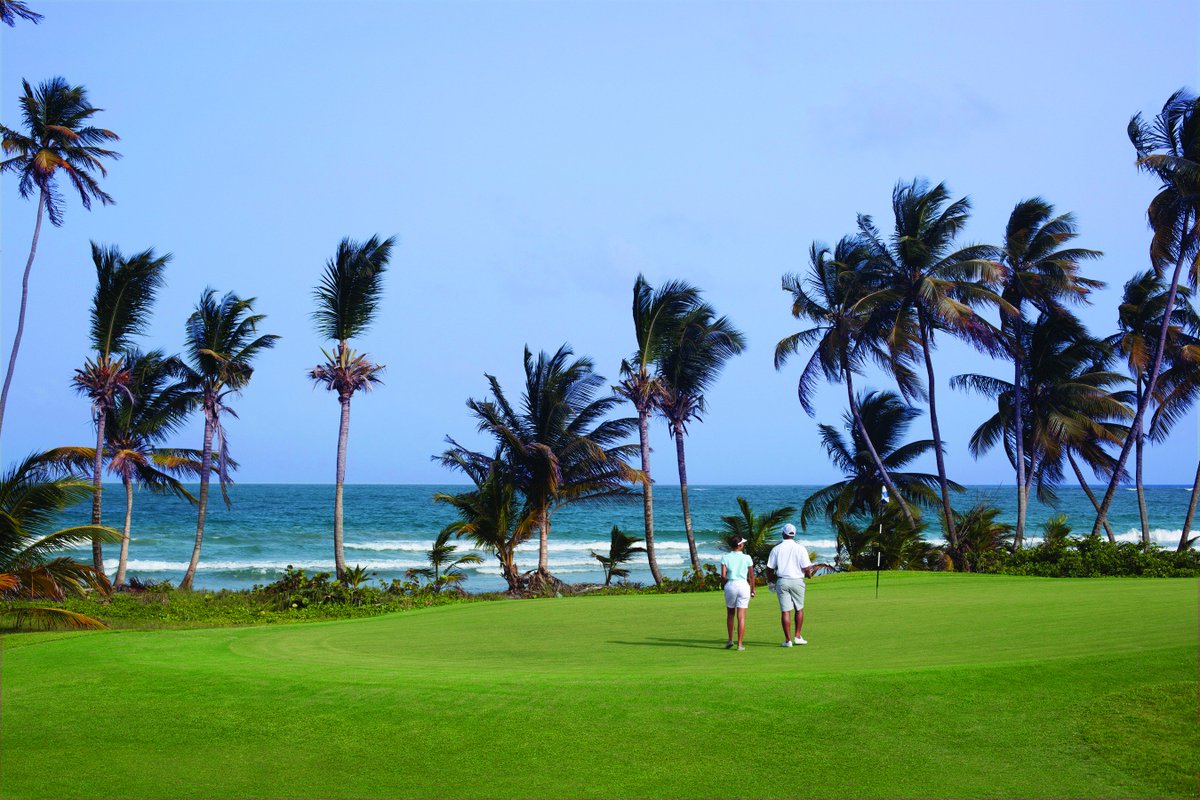 MagdalenaGrand's tweet photo. Whether you're learning how to play or have been golfing for years, take advantage of the #Tobago Plantations Golf Club! #TravelTuesday https://t.co/eUXFGncP40