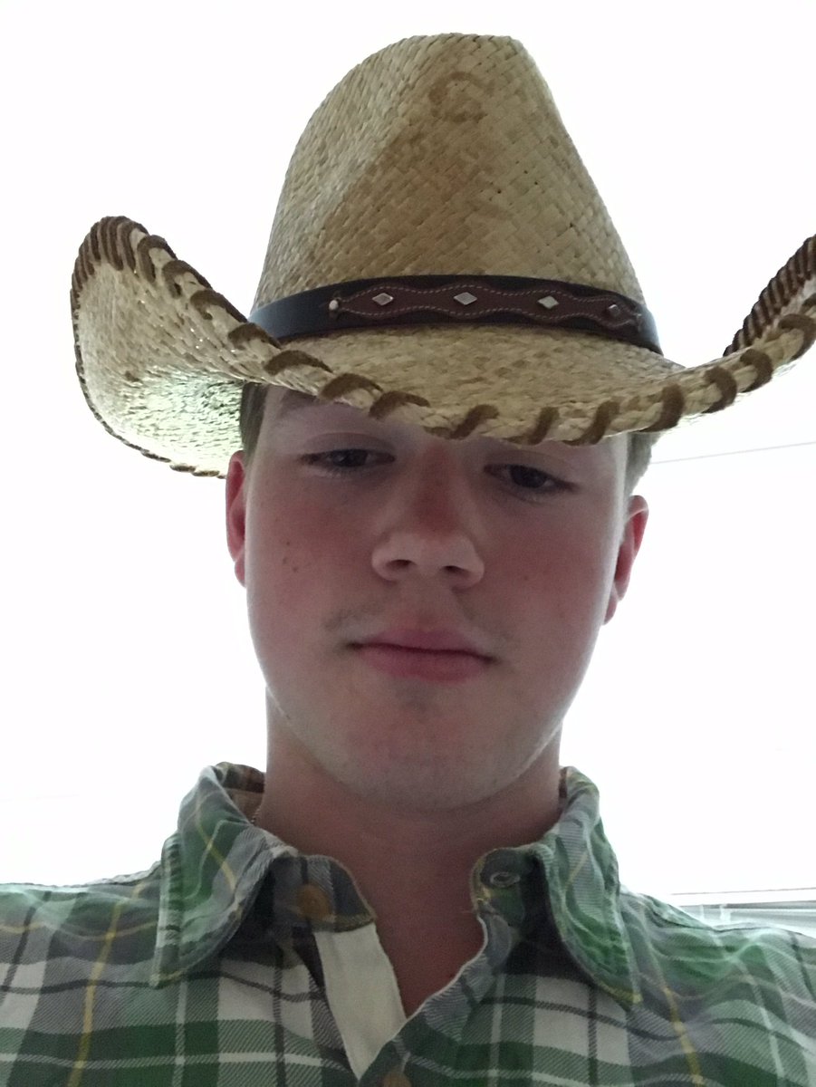 SamSpirit18's tweet photo. Yee haw #stabspirit18 https://t.co/VjU6bmkUzX