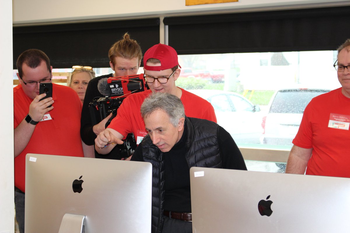 TownofHanover's tweet photo. #DYK @GreyCounty is in the #Top7 #IntellegiantCommunities? @launchpadyatc enables our youth to develop skills for future success! #ICFTour https://t.co/OaQbCvPh62