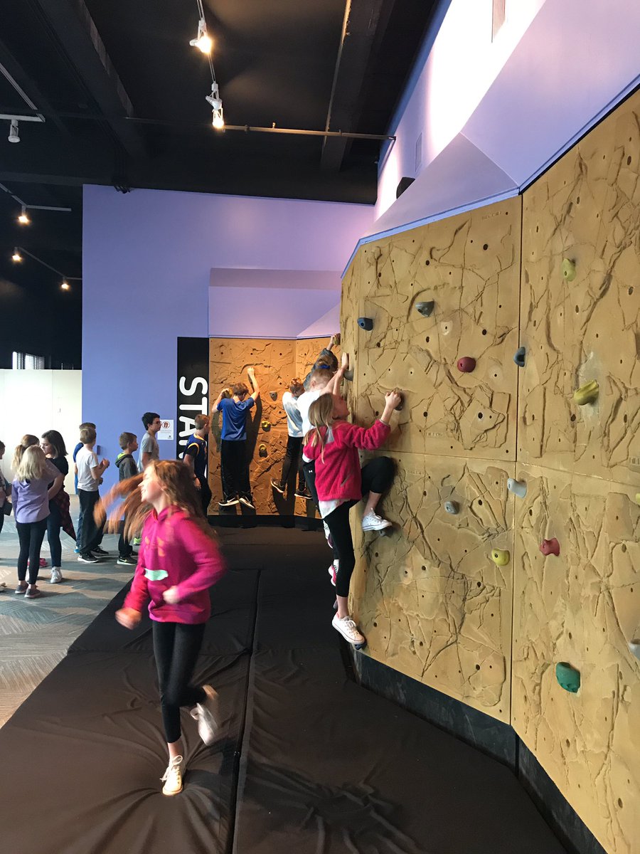 MicahFesler's tweet photo. #hnmspride #kirbysciencecenter https://t.co/xiGFc9tZlM