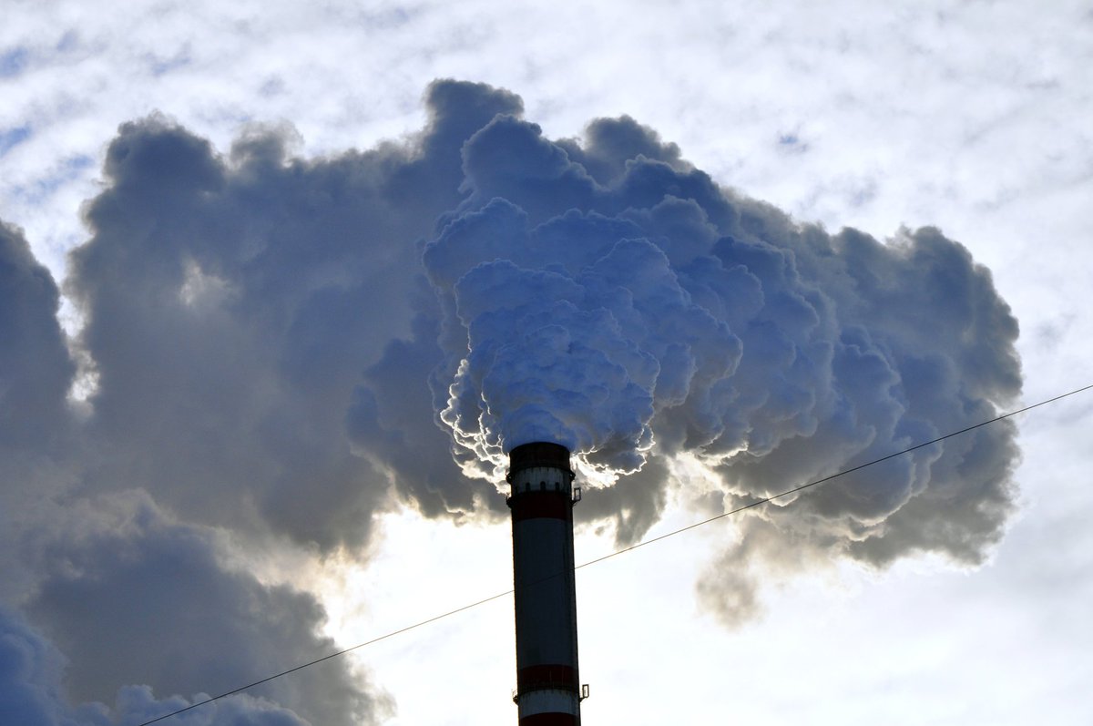 UNEP's tweet photo. New record-breaking level of CO2 as concentrations just reached 410 ppm for the first time in millions of years: https://t.co/dKR1wQ3T5S https://t.co/GyvbHH4WBc