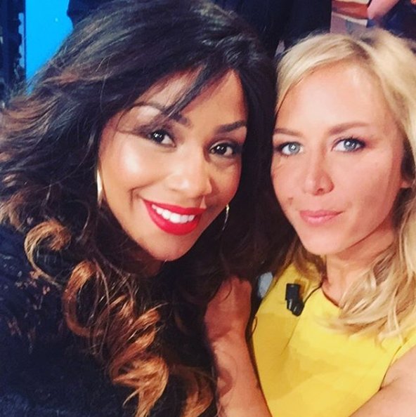 MAGICFANENO's tweet photo. Mamita &amp; Ludivine ce soir dans #TPMP @EnoraMofficiel https://t.co/km8wUs31Il