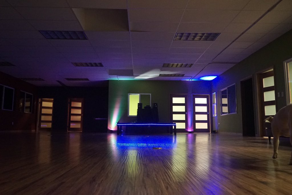 RAR3HOUSE's tweet image. HQ

Inquire for venue rental: live music, art shows, 420 events, yoga+fitness, educational classes, photo/video production, +