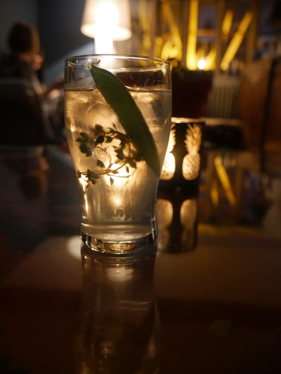 The_BridgeHouse's tweet photo. Why treat yourself to one of our fab cocktail masterclasses with the very talented @lloyd_bartender on 28th April. £20 inc canapés - yum! https://t.co/A0x3lgmPP4