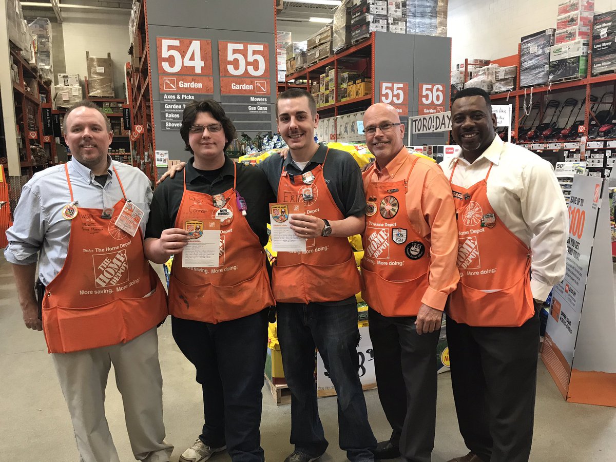 DorthanalL's tweet image. Great job to Connor &amp;amp; Eric for WSM (Whole Store Mentality) initiative! Way to get the team on the same page! @kelly_mayhall @TimAdamsTHD