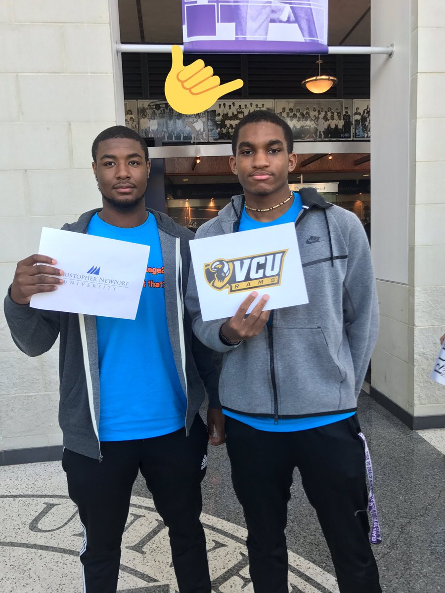 obey_thisguy0's tweet photo. #CatchMeInCollege2017  YURP https://t.co/k4B9xWSazI