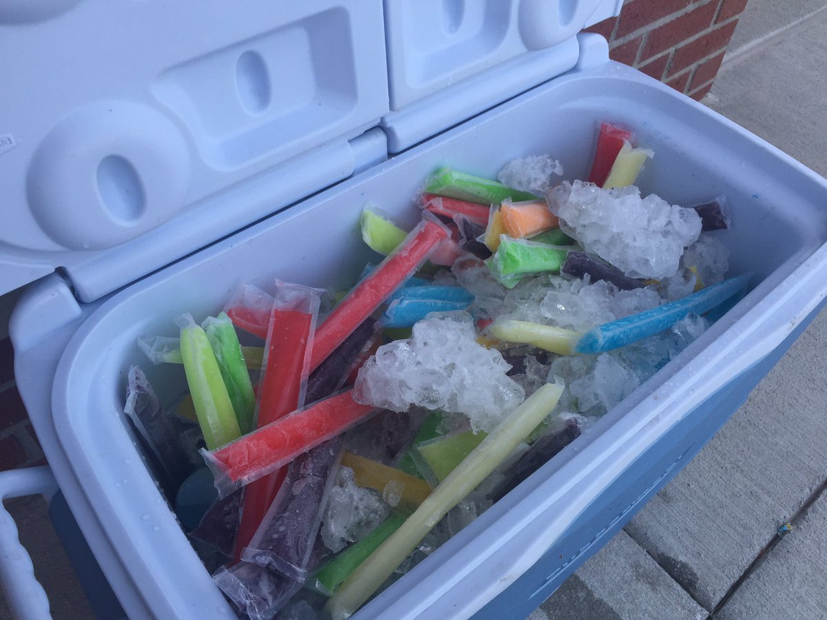 GVatUIndy's tweet photo. Celebrating #UIndyDay outdoors with a little cornhole and popsicles... That's a thing, right @uindy? #UIndyDay #ExperienceGV https://t.co/tubhyG2kLa
