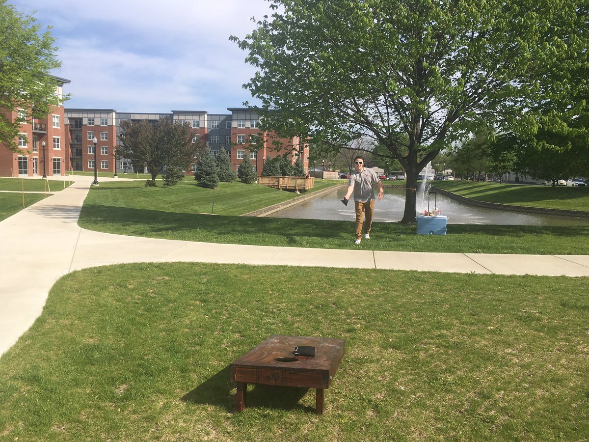 GVatUIndy's tweet photo. Celebrating #UIndyDay outdoors with a little cornhole and popsicles... That's a thing, right @uindy? #UIndyDay #ExperienceGV https://t.co/tubhyG2kLa