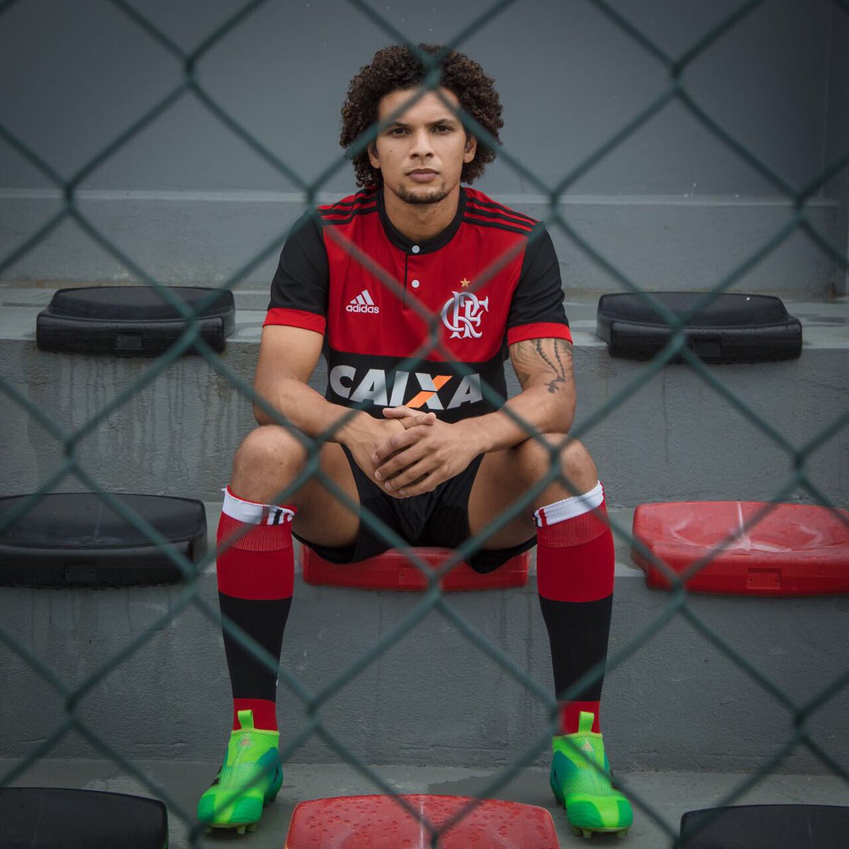orlean's tweet photo. #HomArãoDaPorra https://t.co/pCOQdcXzS3