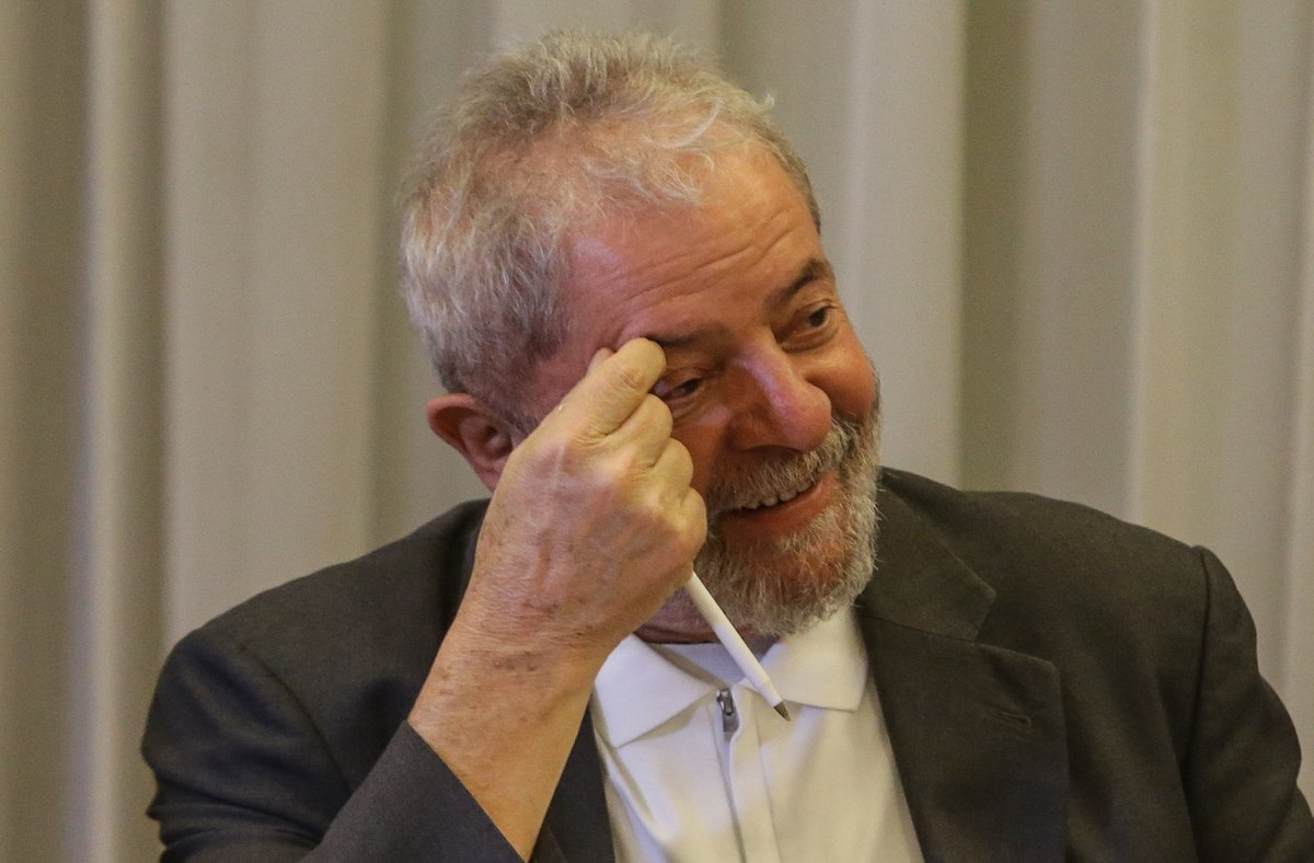 topufes's tweet photo. 'Ele gosta de vida boa, de cachacinha...' diz Odebrecht sobre Lula https://t.co/lsJxpK7loE by #MariaLCAb via @c0nvey https://t.co/eQaD42iC8X