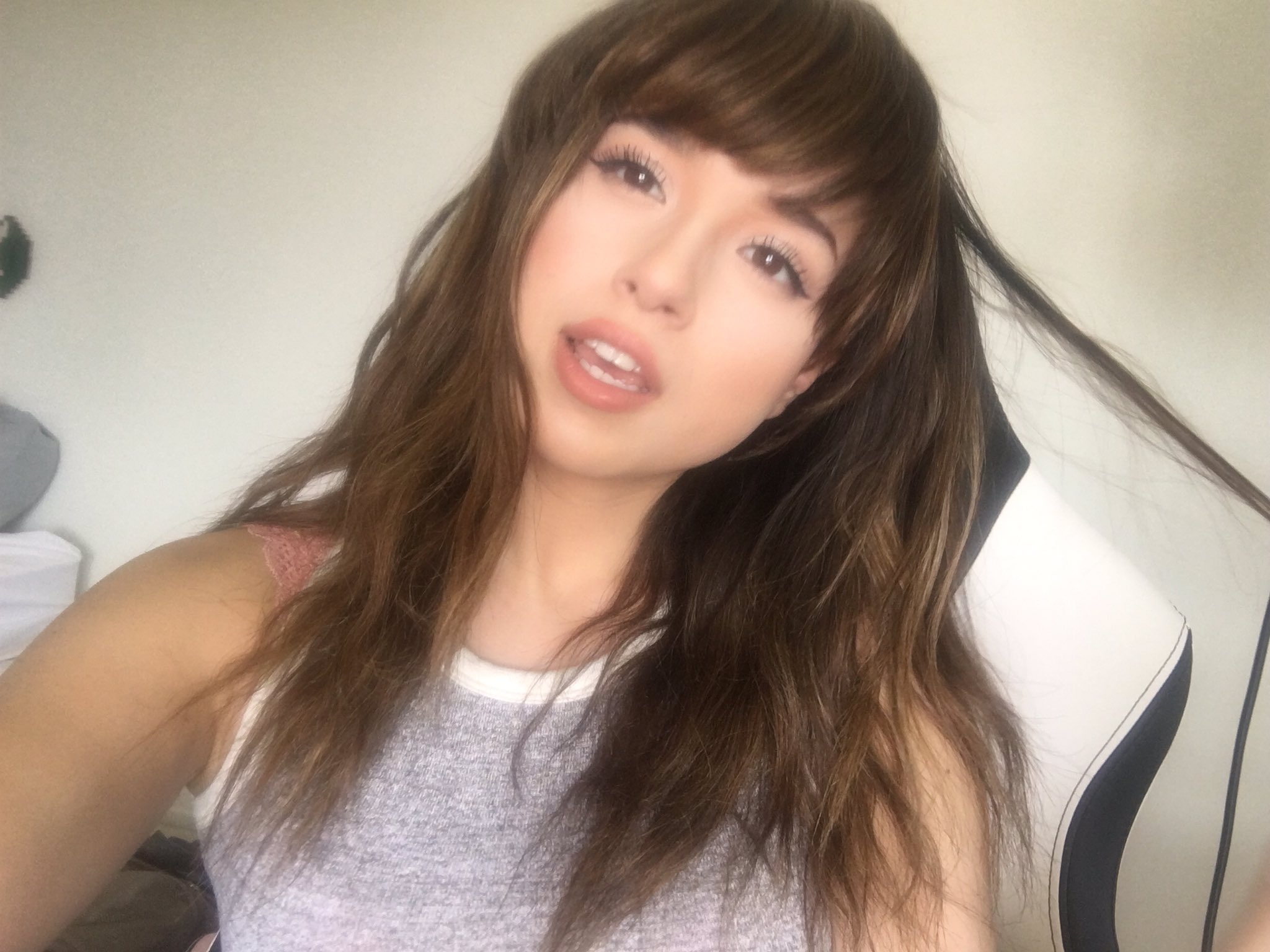 naked hooters girl having sex sweet sexy nerd porn pic