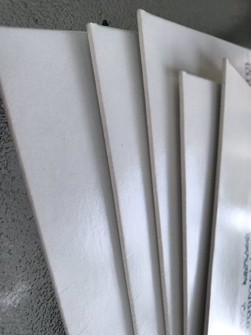 Just packaged the rest of the socks! If you're on this list! You're a lucky guy! 🤗🤗👣👣👣 #feet #socks #smellyashell<a href="/tag/feet"class="tags"><span>#feet</span></a><a href="/tag/socks"class="tags"><span>#socks</span></a><a href="/tag/smellyashell"class="tags"><span>#smellyashell</span></a>