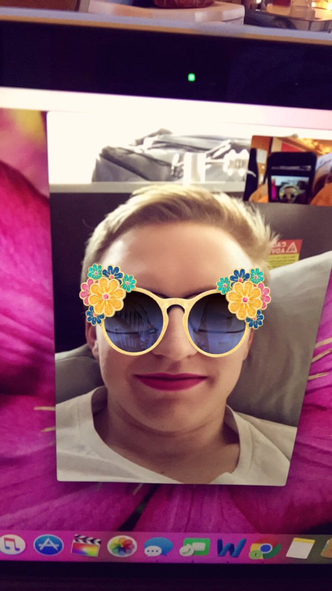 LeaderJenny's tweet photo. Can't believe I've been dating this handsome guy for 2 1/2 years now😘❤ https://t.co/b1q5cjSDjY