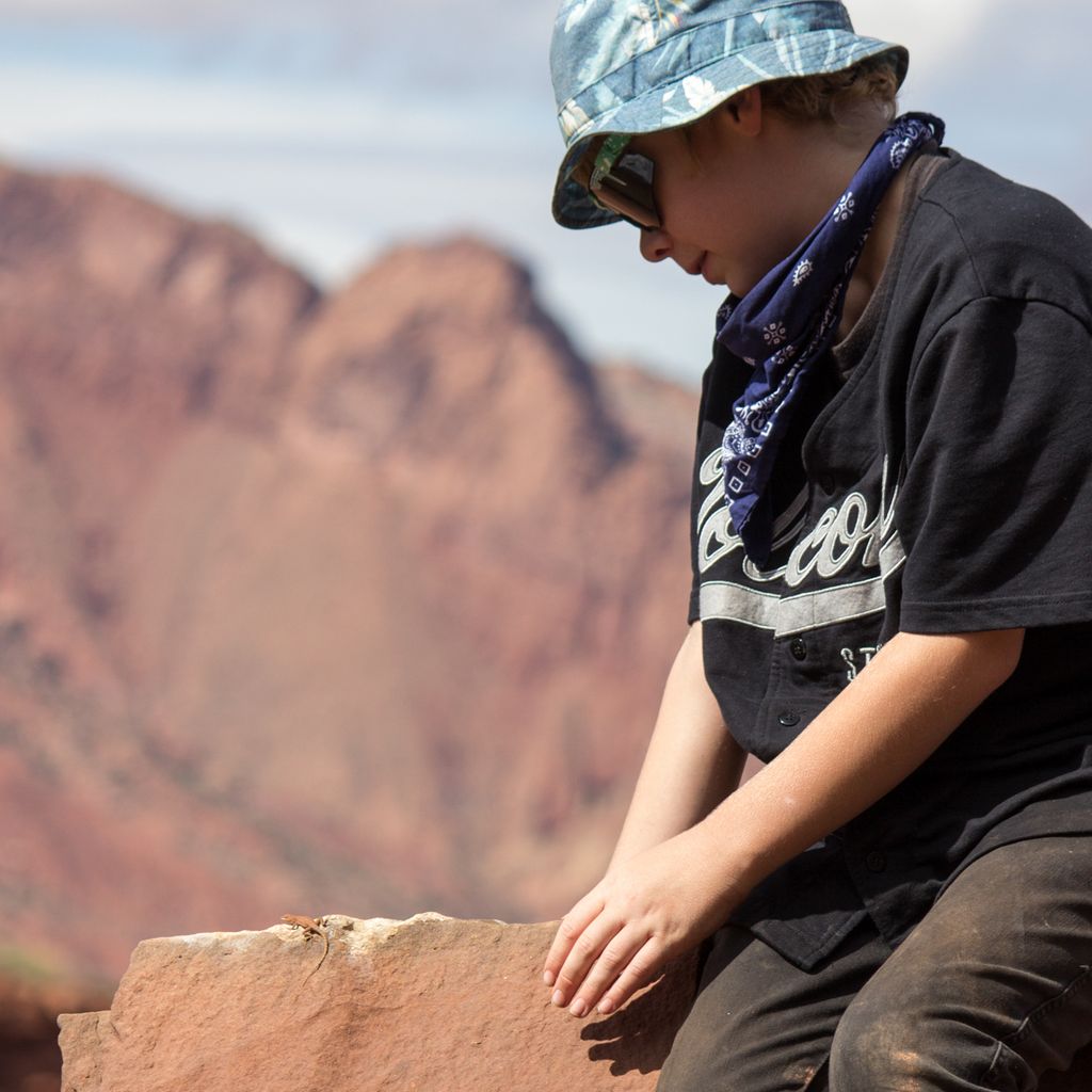 CFIMoab's tweet image. Outdoor education channels kids' energy into learning; letting them have fun and be active while seeing the world. bit.ly/FCFDay2