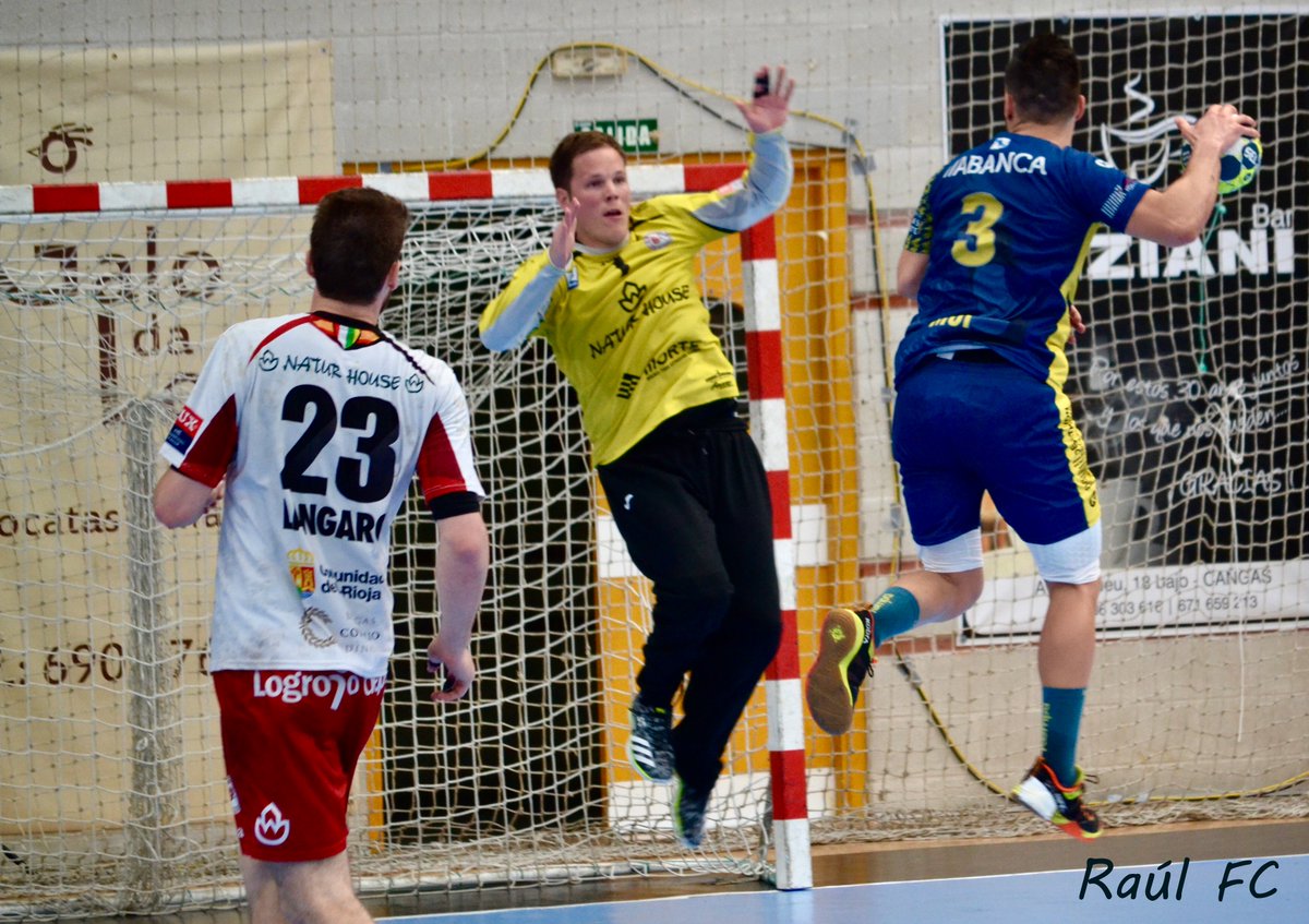 A IMAXE 📸| Esta é a fotografía protagonista do partido 🆚 @NaturhouseRioja cortesía de #RaulFonseca 💪🏻😉 #vamosCangas #7finais