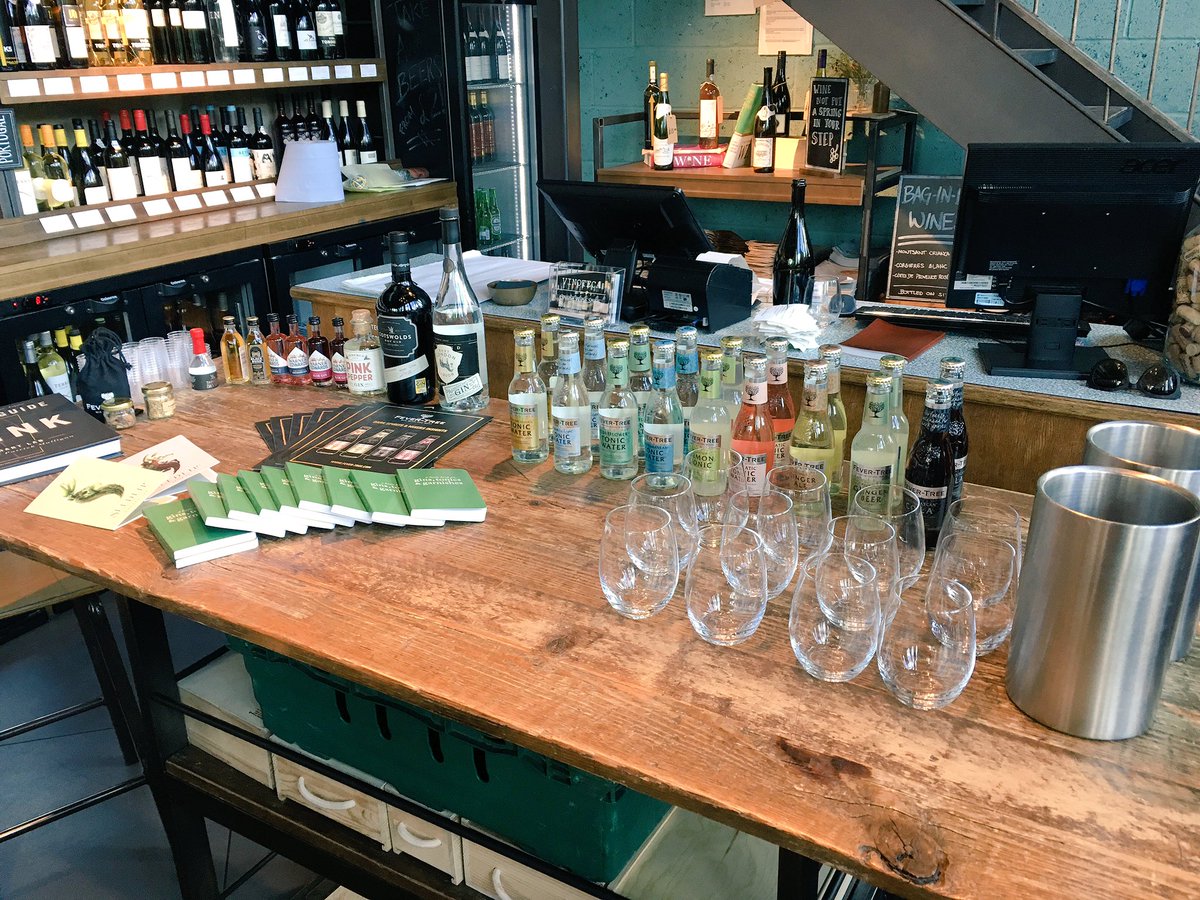 ClaudFeverTree's tweet image. Training session with the @Vinoteca team. @DistillinginE3 @warner_edwards @Audemus_Spirits @SeedlipDrinks