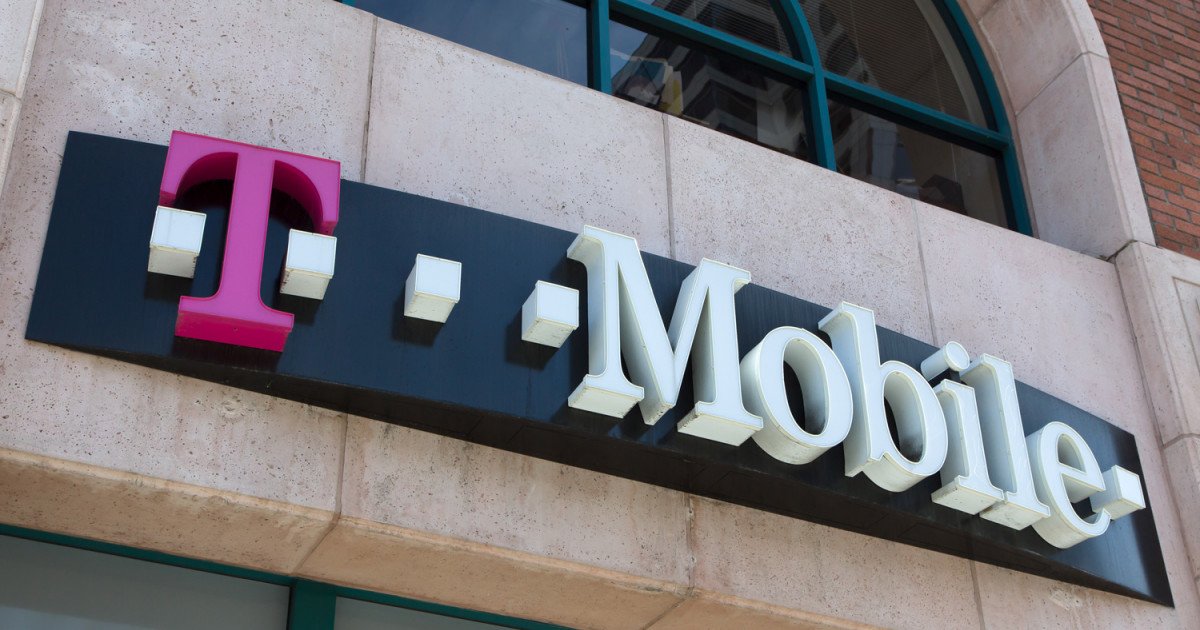 McDivitt65's tweet photo. "T-Mobile's actions and investments are designed to reduce its carbon footprint and make the Earth greener."
https://t.co/VzviLtHzld https://t.co/yn499Wrn06
