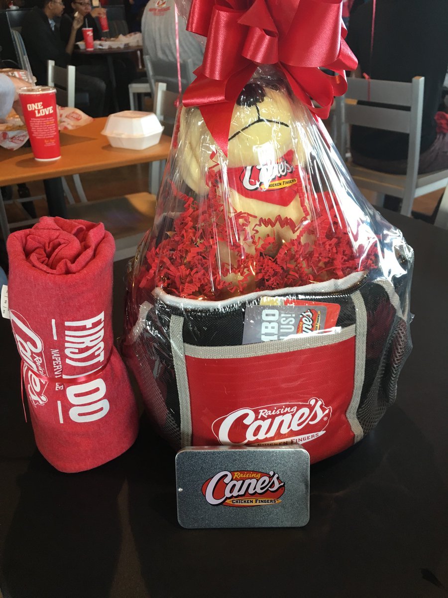 ChefJon89's tweet image. Definitely worth the 26hour wait. Thanks for everything @Raising_Canes !