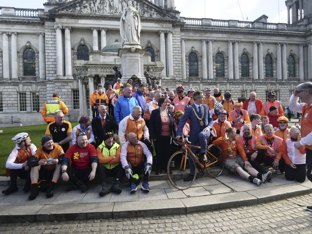 bhlecm's tweet image. Great welcome for @CASuicide 🚴‍♀️by @BrianKingston at @belfastcc Event in @boysmodelschool 2moro will be something special
